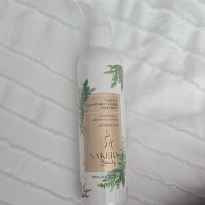 Nakery Beauty Hydra-C Oil-to-Foam Cleanser - White and Green